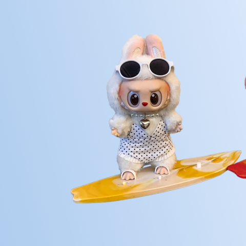 Labubu Sunny Surf Set – White Polka Dot Swimsuit Edition (4 Items)